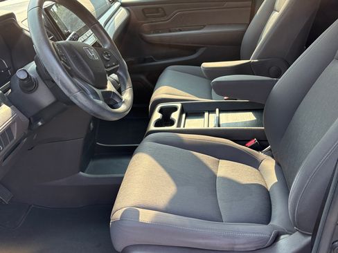 Used 2018 Honda Odyssey EX image 8