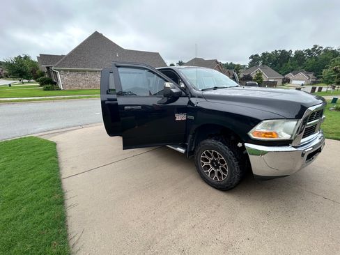 Used 2012 RAM 2500 ST w/ Chrome Appearance Group AWD/4WD image 12