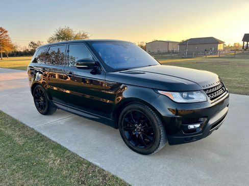 Used 2017 Land Rover Range Rover Sport HSE image 4