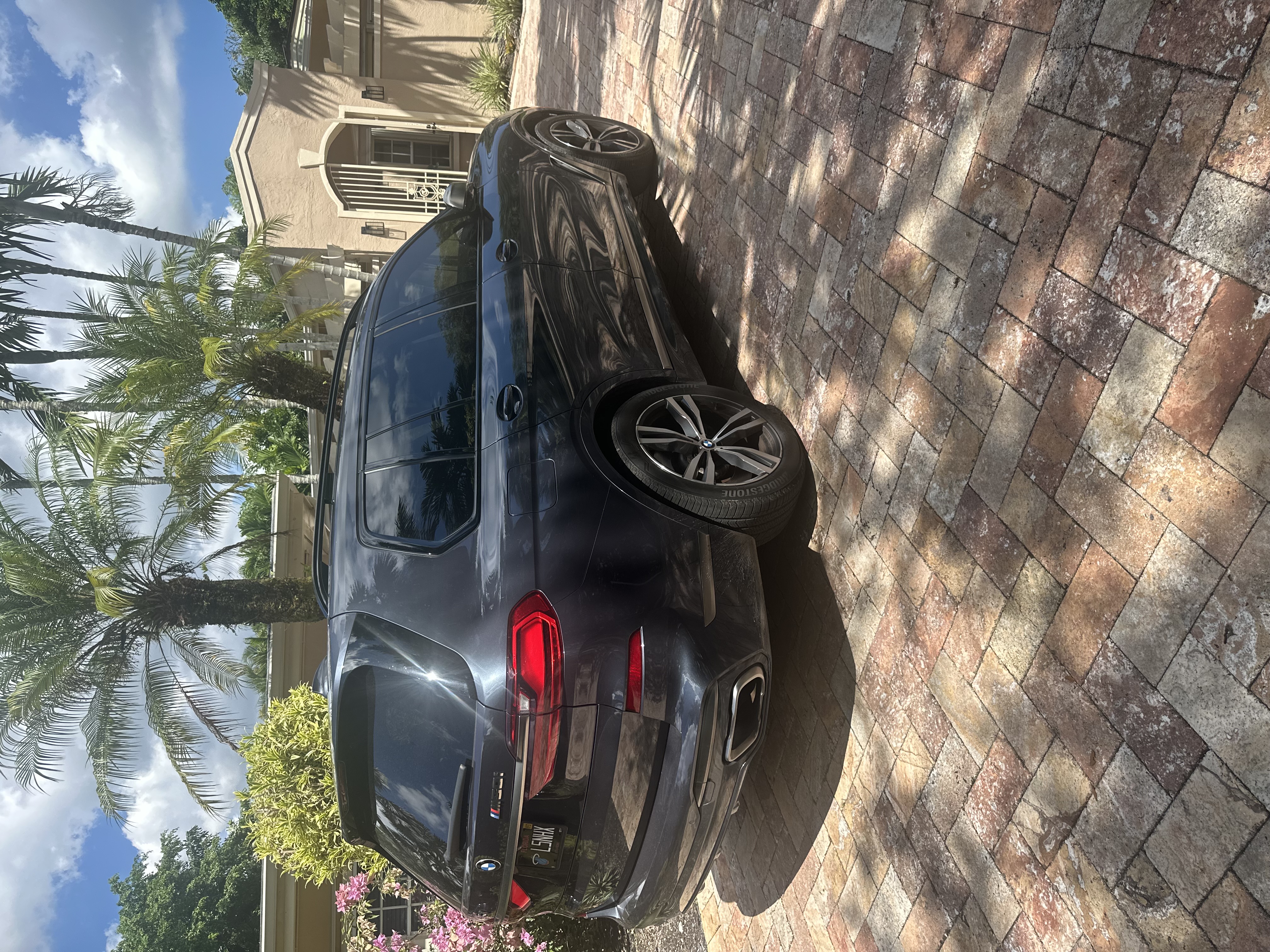 Used 2022 BMW X7 M50i w/ Cold Weather Package AWD/4WD image 9