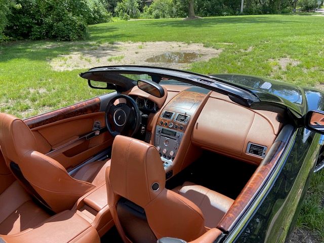 Used 2008 Aston Martin DB9 Volante RWD image 5
