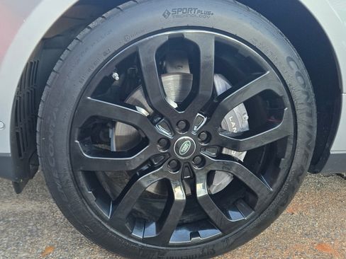 Used 2020 Land Rover Range Rover HSE image 25