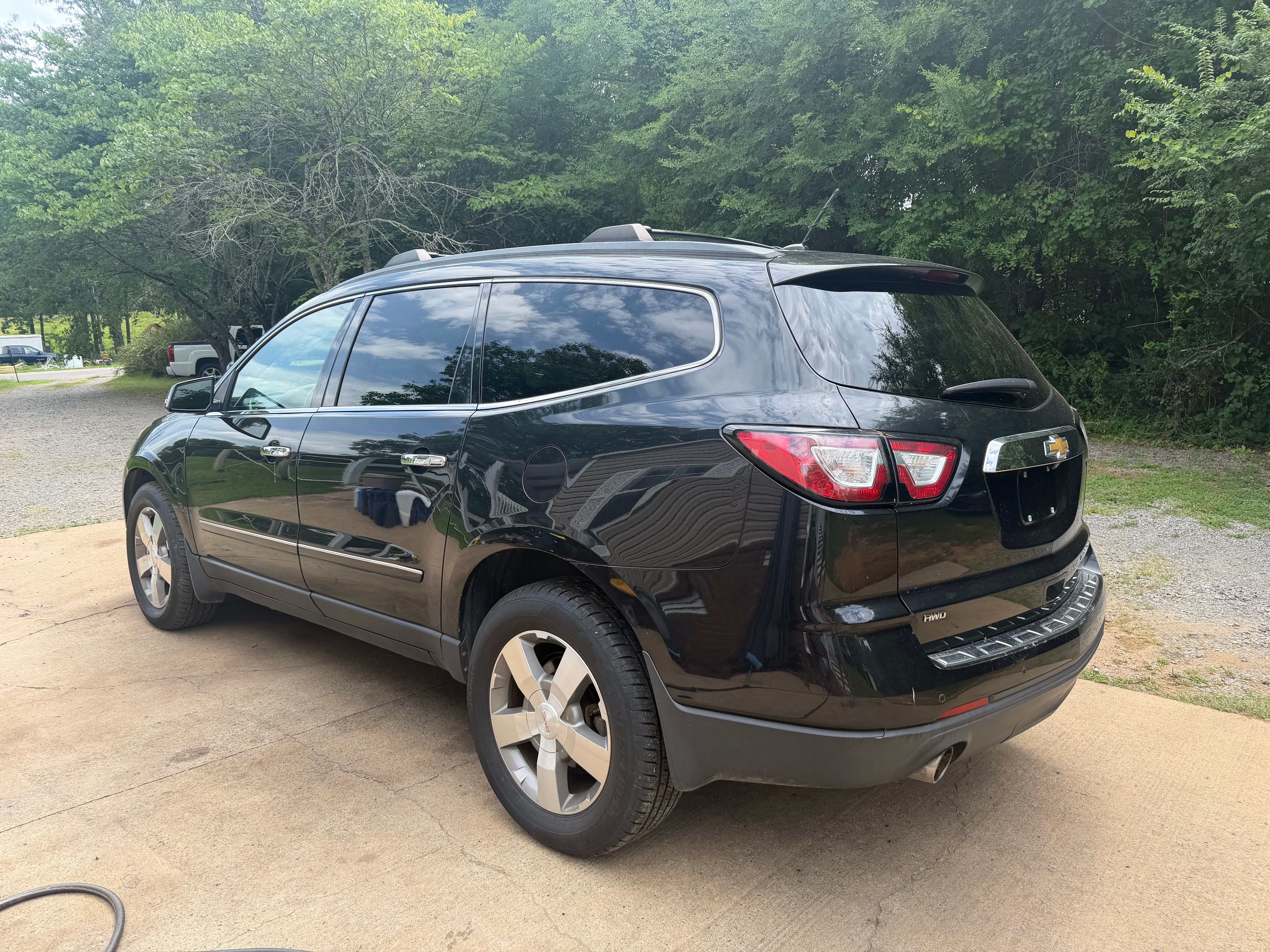 Used 2014 Chevrolet Traverse LTZ w/ LPO, 'HIT The Road' Package AWD/4WD image 5