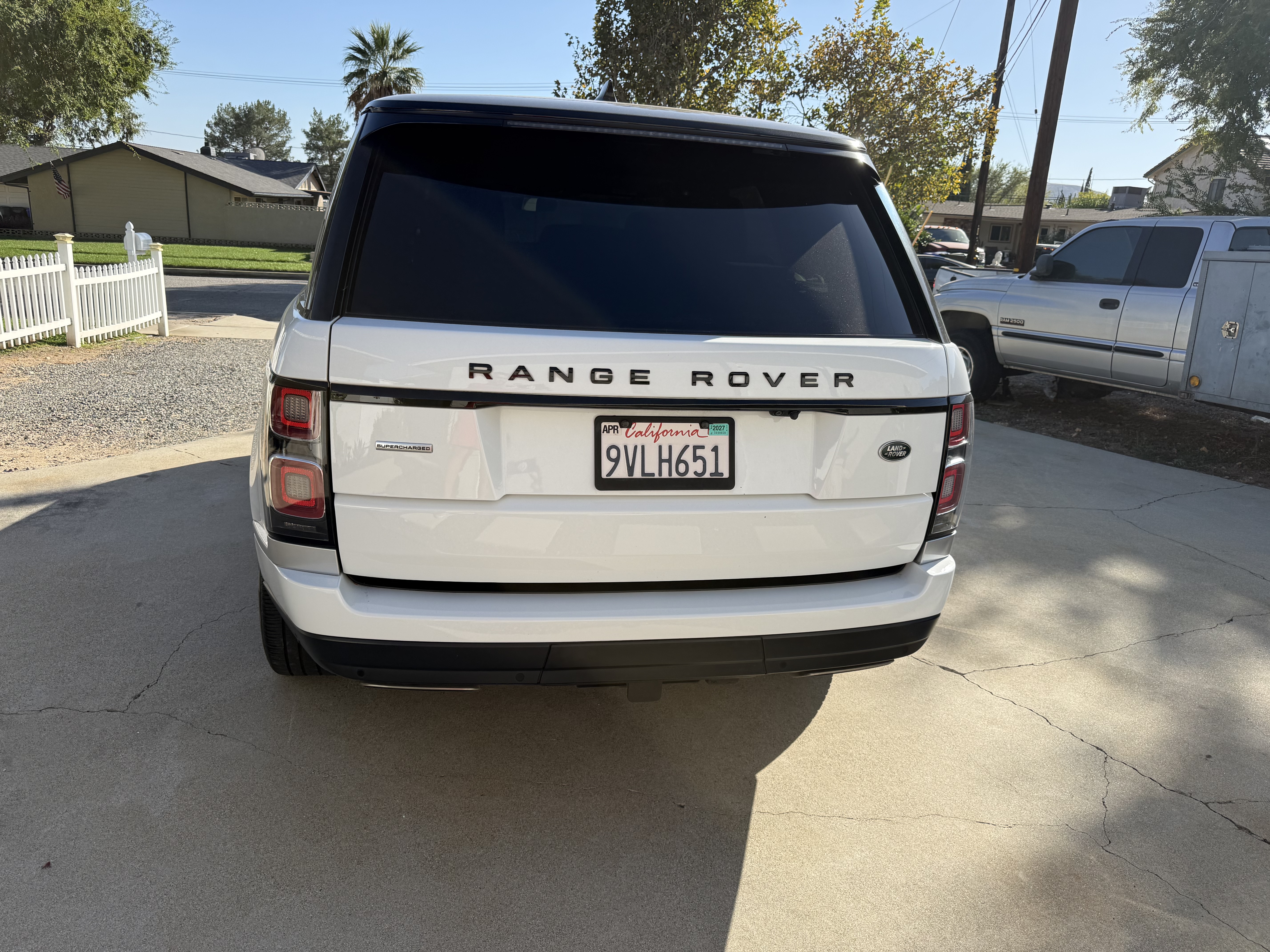 Used 2019 Land Rover Range Rover Supercharged AWD/4WD image 2
