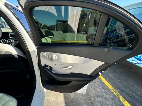 Used 2018 Mercedes-Benz C 300 4MATIC Sedan image 22