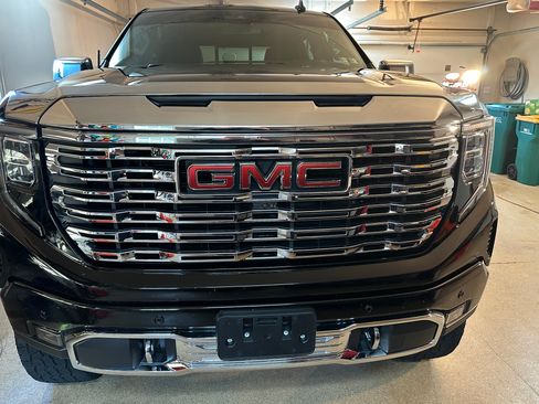 Used 2023 GMC Sierra 1500 Denali image 6