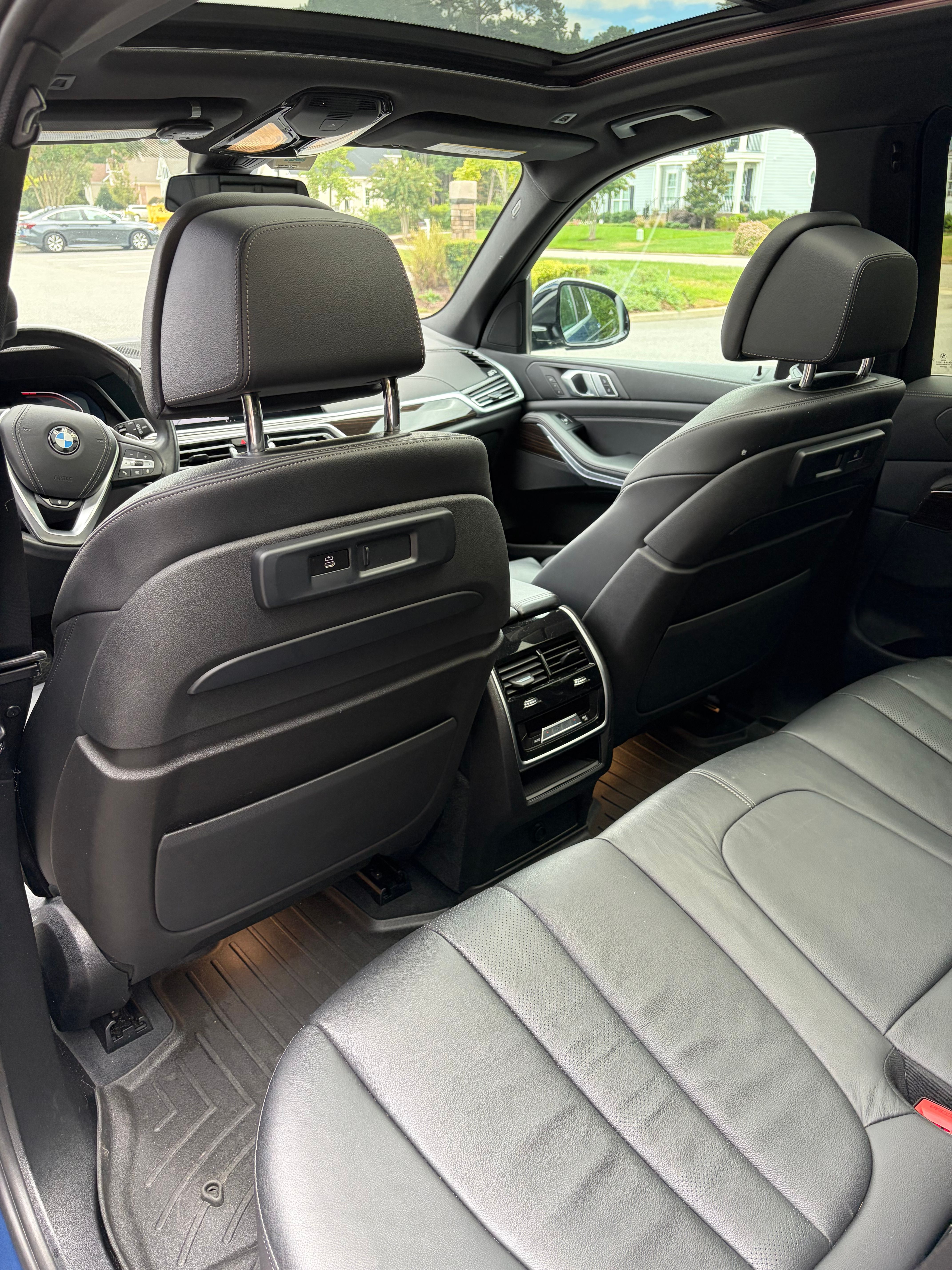 Used 2020 BMW X5 xDrive40i w/ Convenience Package AWD/4WD image 14