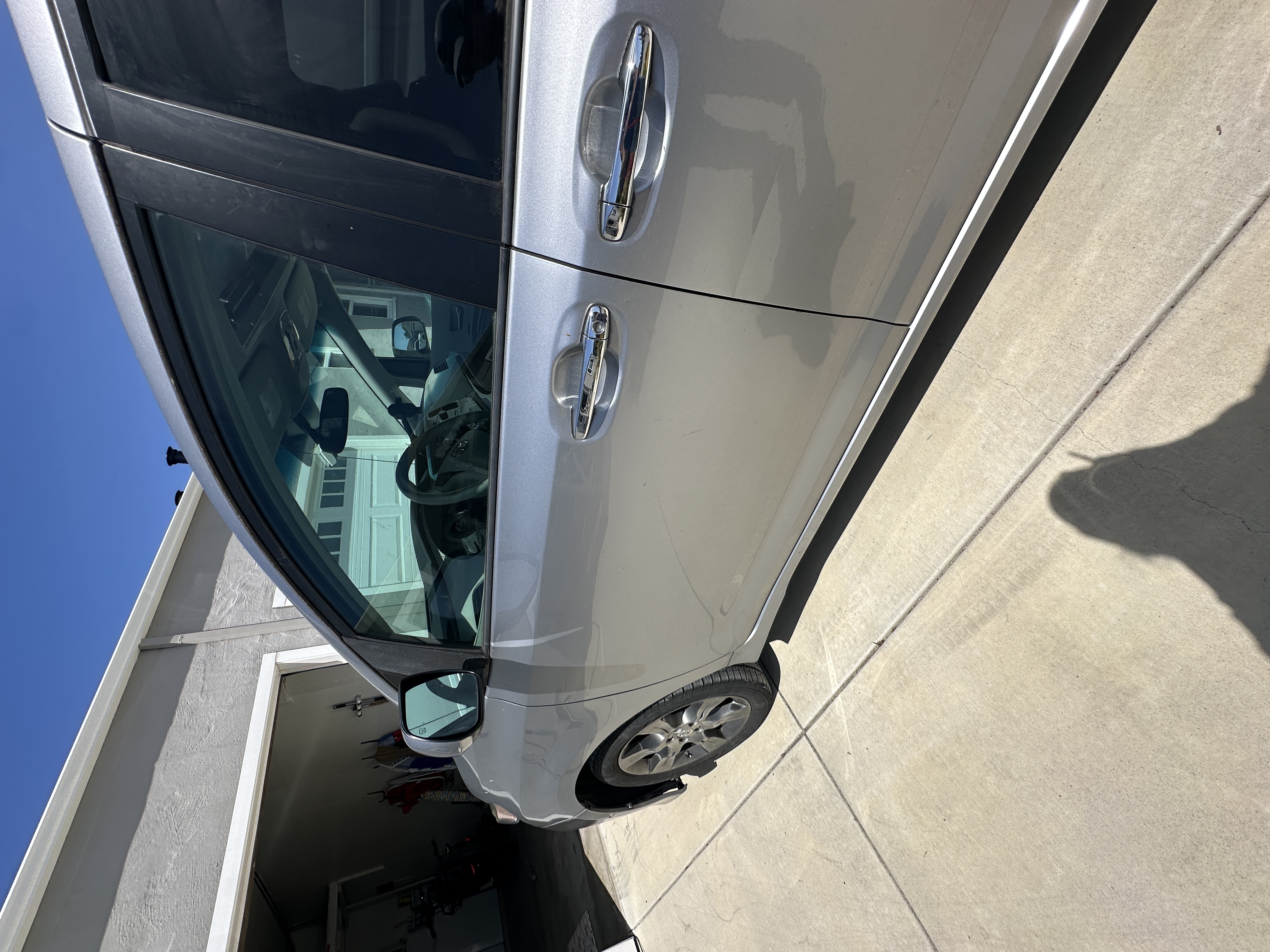 Used 2013 Toyota Sienna SE FWD image 20