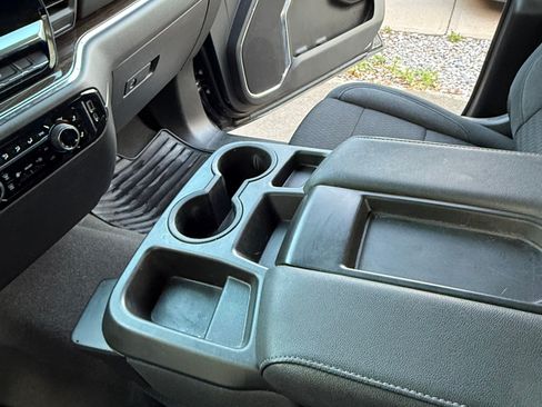 Used 2023 Chevrolet Silverado 1500 LT AWD/4WD image 12