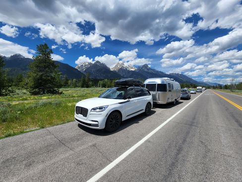 Used 2020 Lincoln Aviator Black Label Grand Touring w/ Class IV Trailer Tow Package image 8