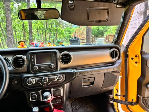 Used 2019 Jeep Wrangler Unlimited Sport AWD/4WD image 5