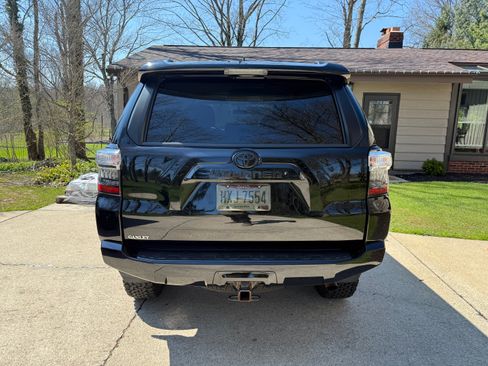 Used 2019 Toyota 4Runner SR5 image 9