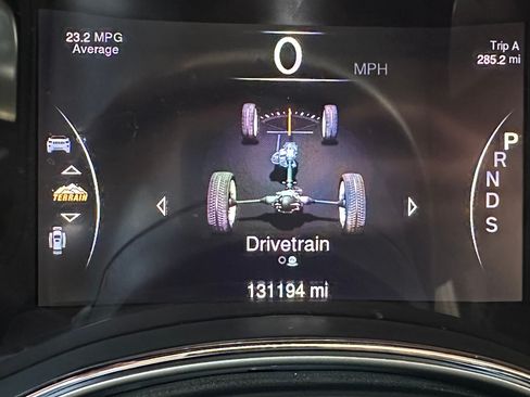 Used 2015 Jeep Grand Cherokee Limited w/ Luxury Group II AWD/4WD image 13