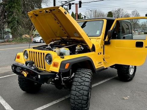 Used 2005 Jeep Wrangler X w/ Tire & Wheel Group (Ecco) AWD/4WD image 2