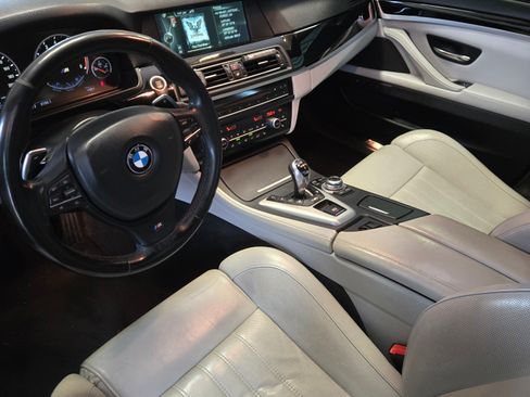 Used 2013 BMW M5 Sedan 4D image 13