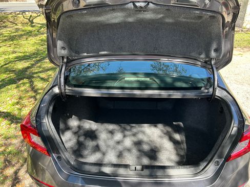 Used 2018 Honda Accord Hybrid image 25