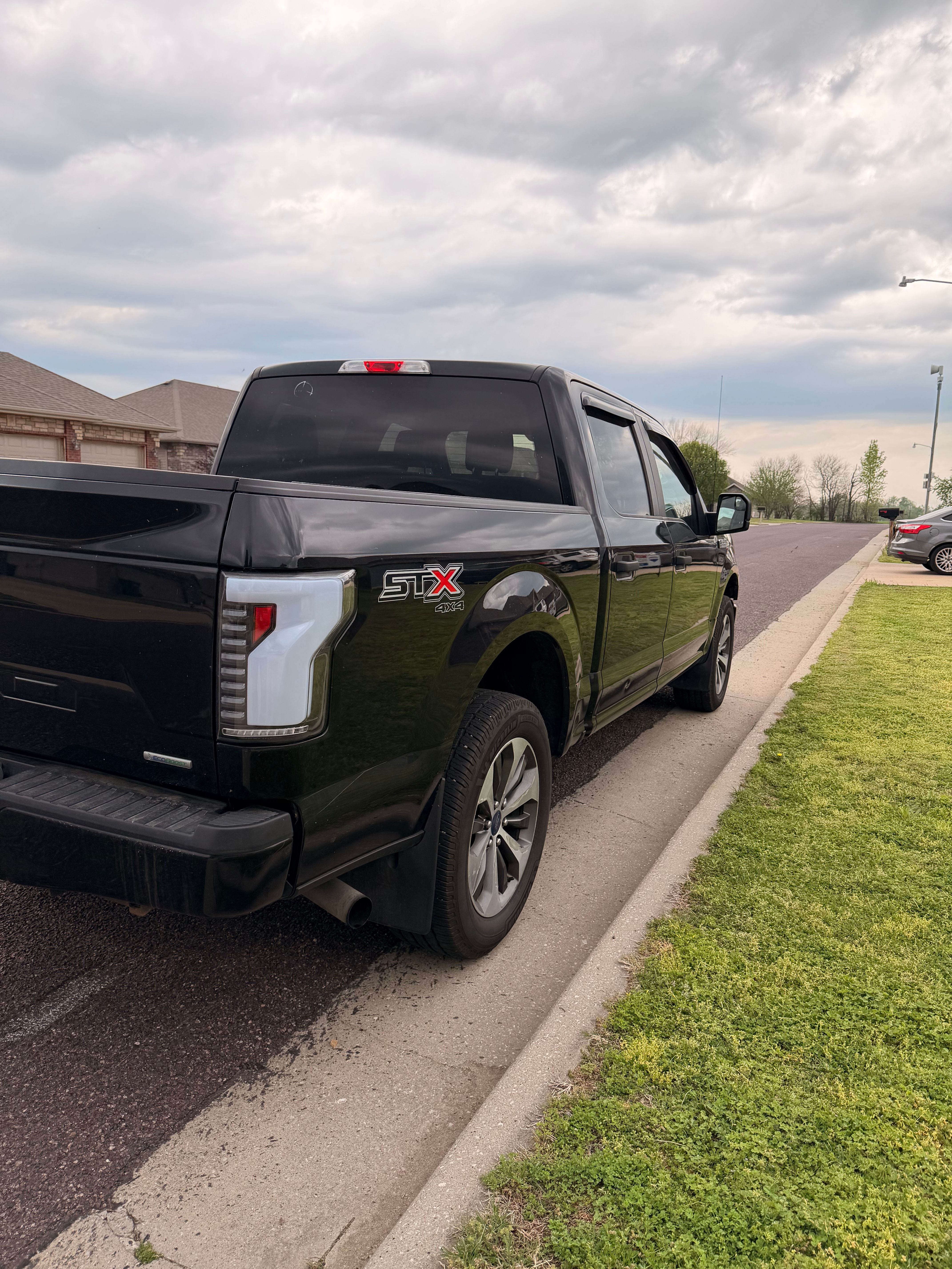 Used 2019 Ford F150 XL w/ Equipment Group 101A Mid AWD/4WD image 7
