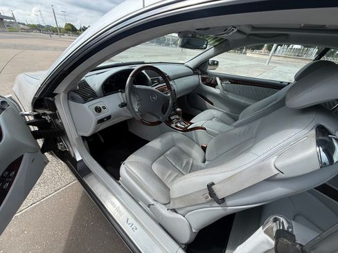 Used 2001 Mercedes-Benz CL 600 image 13