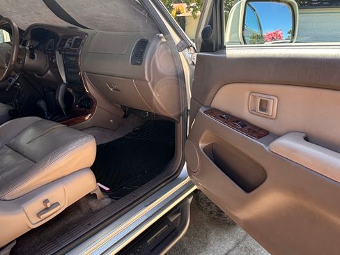 Used 1999 Toyota 4Runner Limited AWD/4WD image 15