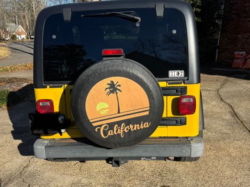 Used 2004 Jeep Wrangler 4WD w/ 30" Tire & Wheel Group image 5