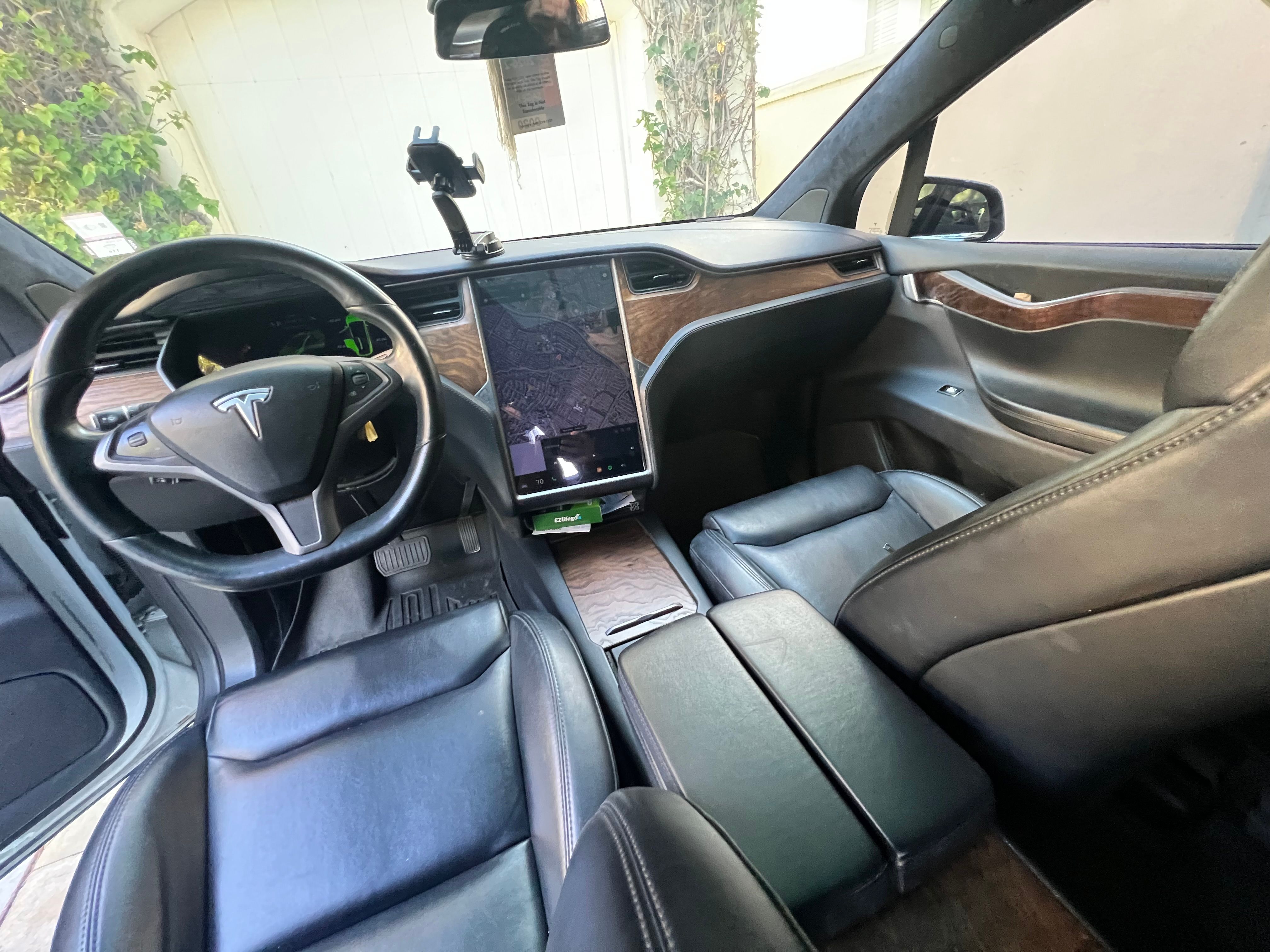 Used 2020 Tesla Model X Long Range AWD/4WD image 9