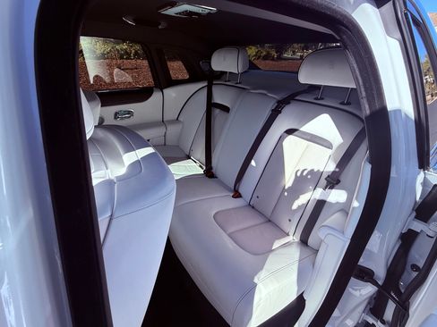 Used 2022 Rolls-Royce Ghost image 13