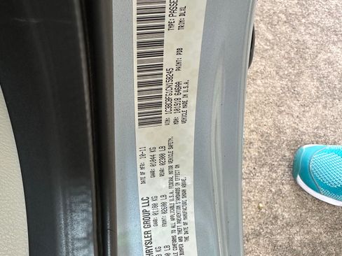 Used 2012 Chrysler 200 Limited FWD image 14