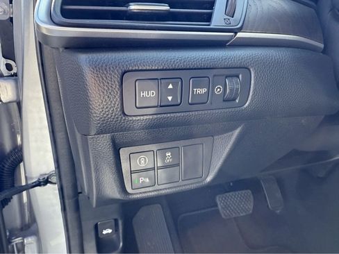 Used 2022 Honda Accord Touring image 11