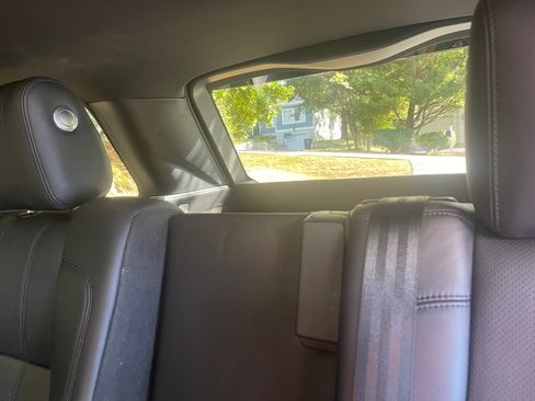 Used 2016 Land Rover Range Rover HSE image 8