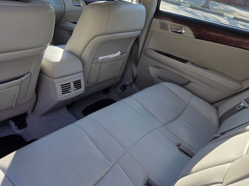 Used 2011 Toyota Avalon Limited image 15