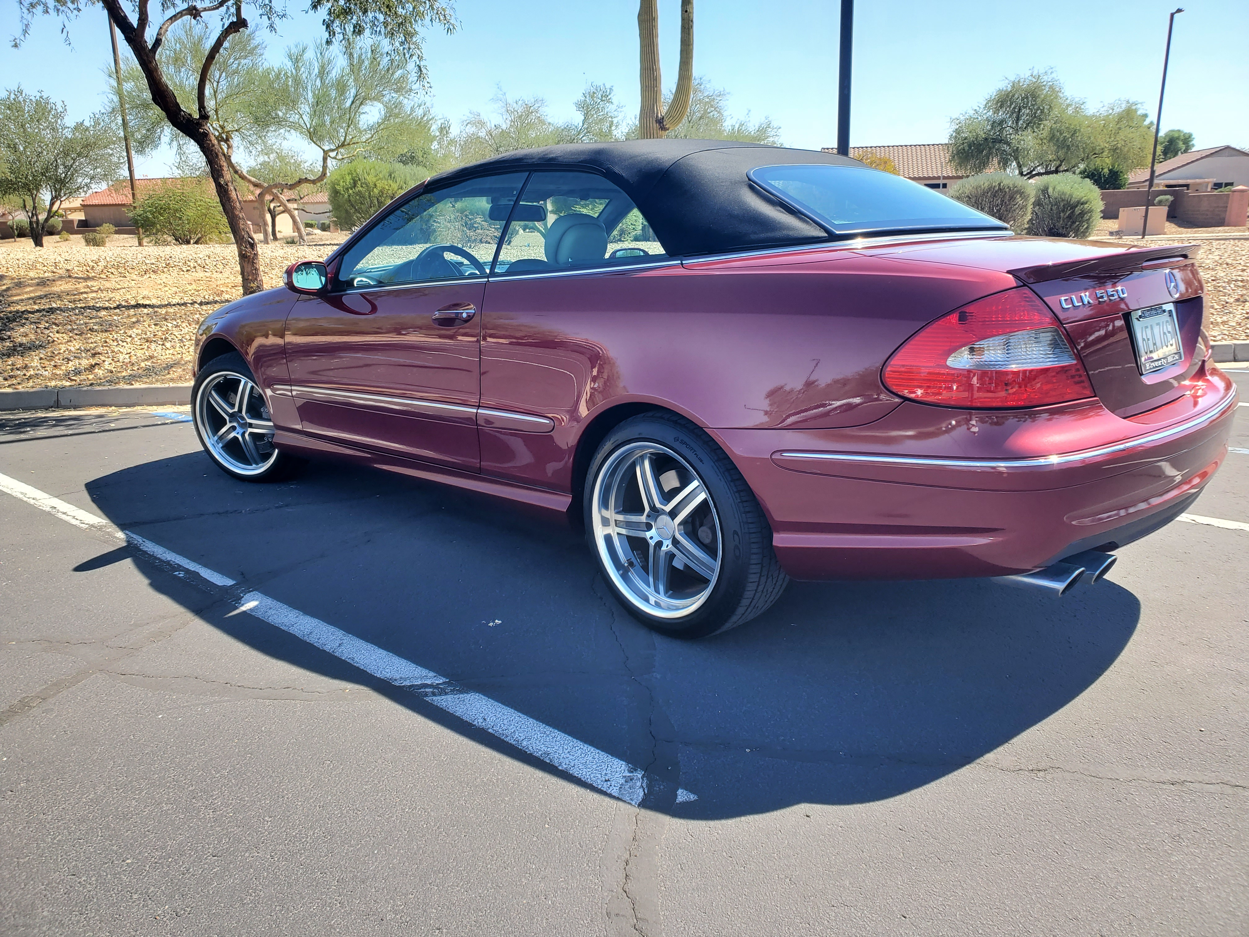Used 2007 Mercedes-Benz CLK 550 Cabriolet image 2