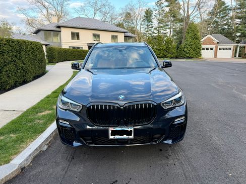 Used 2019 BMW X5 xDrive40i w/ M Sport Package AWD/4WD image 2