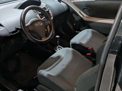 Used 2009 Toyota Yaris S image 6