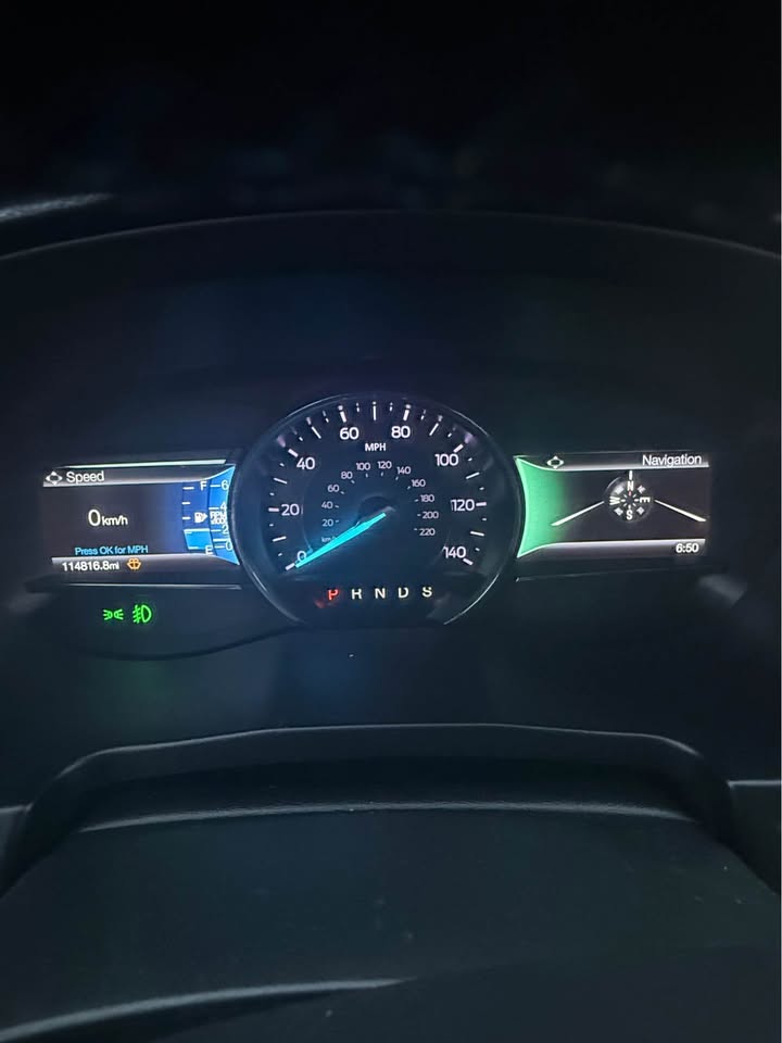Used 2018 Ford Explorer Limited FWD image 9