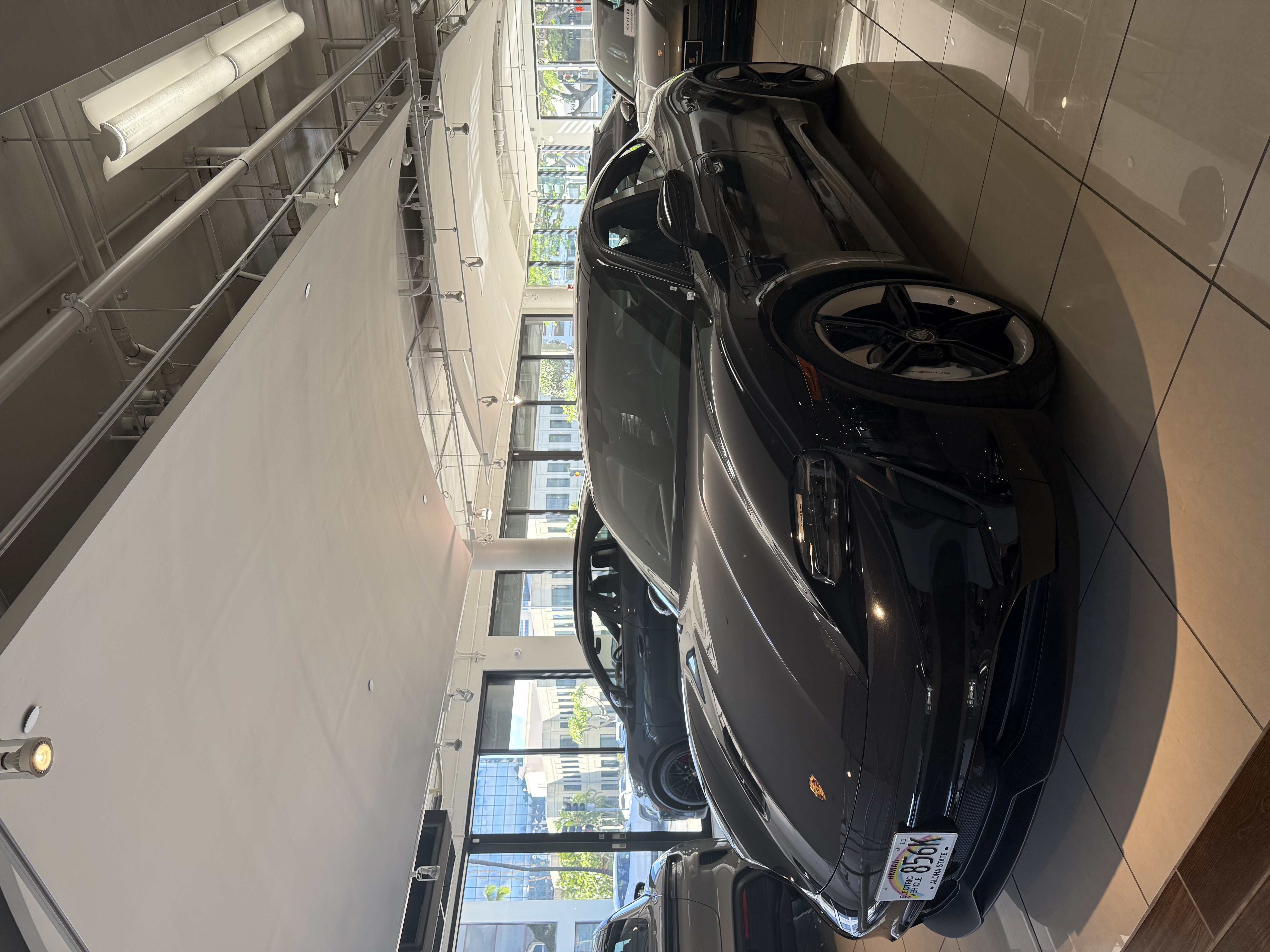 Used 2022 Porsche Taycan RWD image 4