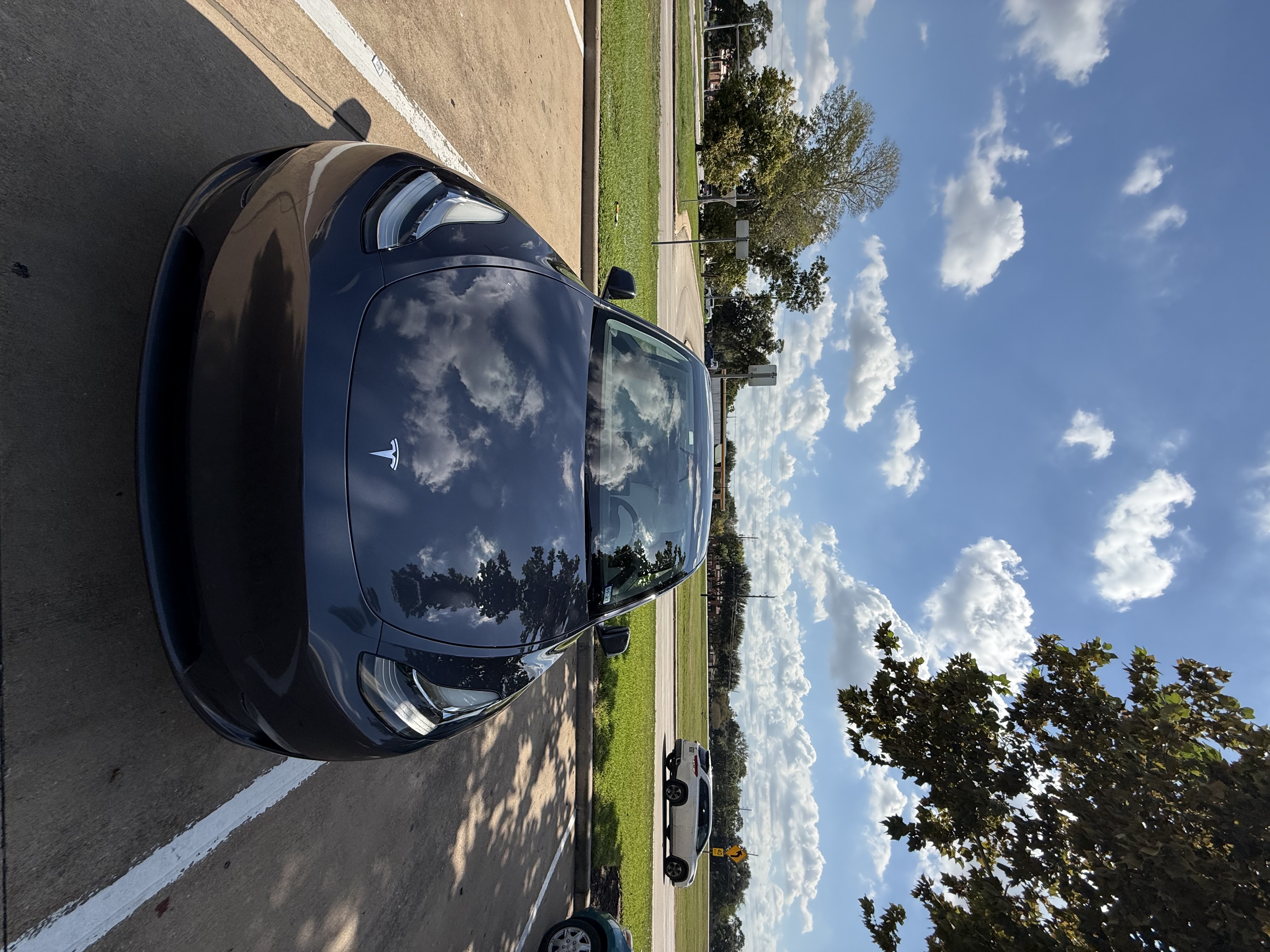Used 2022 Tesla Model Y Long Range AWD/4WD image 18