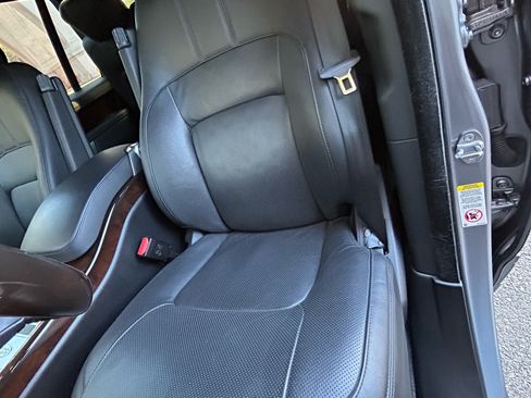 Used 2021 Land Rover Range Rover P525 Westminster Edition image 15