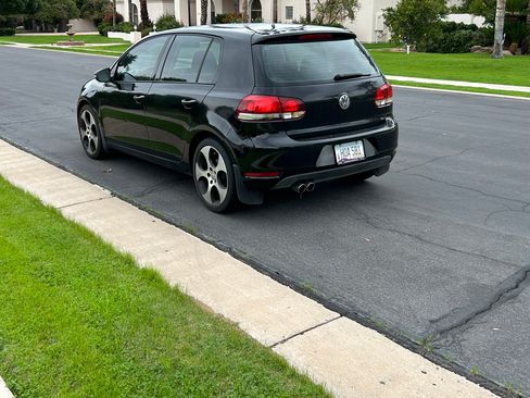 Used 2013 Volkswagen Golf 4-Door image 6