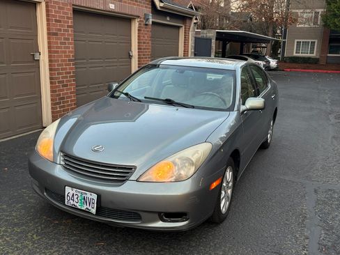 Used 2003 Lexus ES 330 image 6
