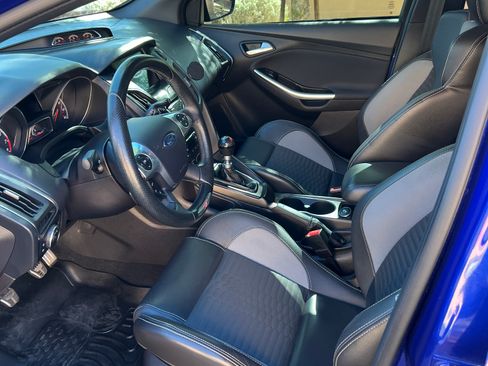 Used 2013 Ford Focus ST FWD image 2