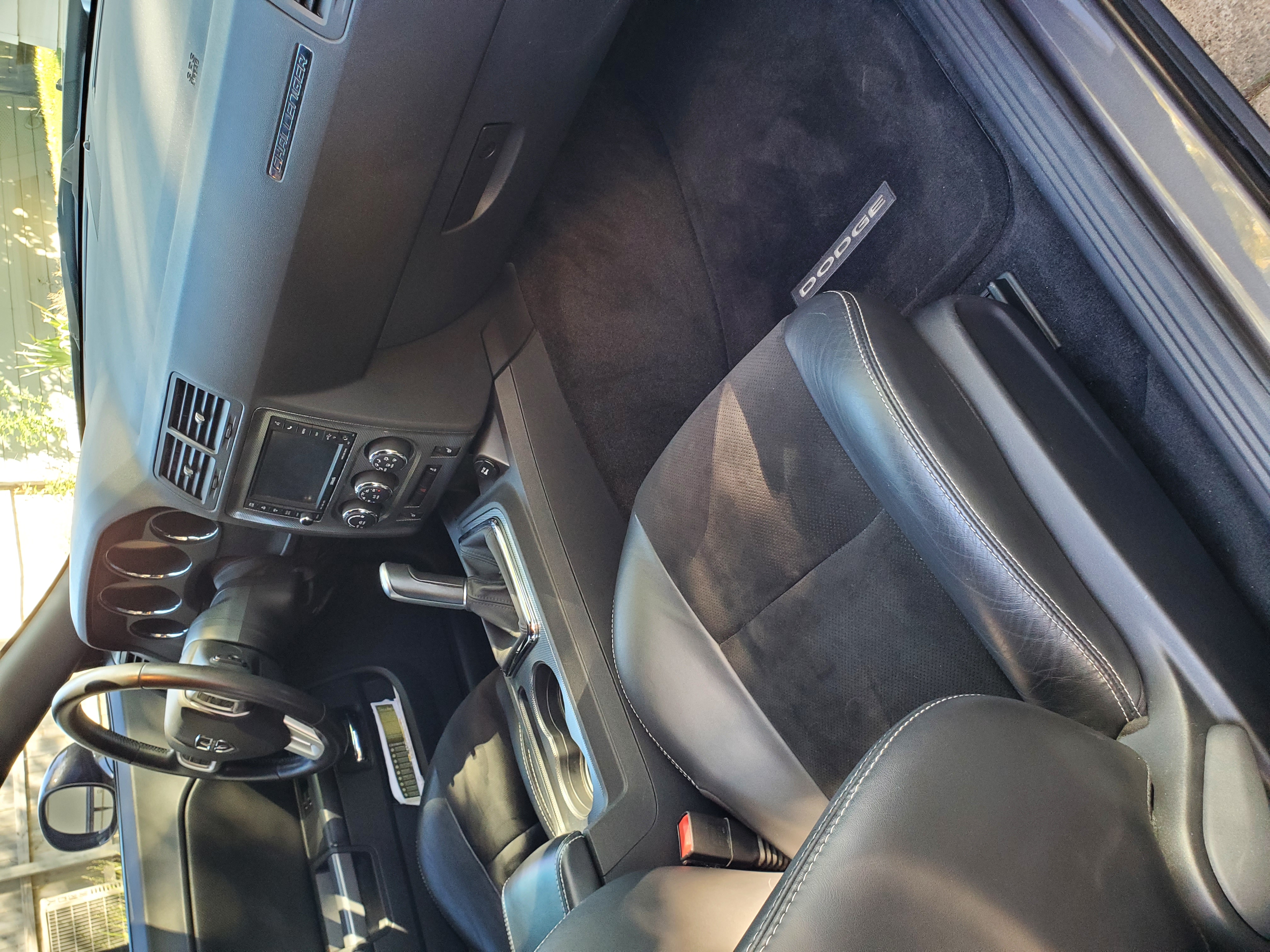 Used 2014 Dodge Challenger R/T RWD image 14