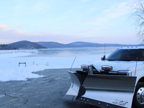 Used 2024 Ford F450 Limited w/ FX4 Off-Road Package image 16