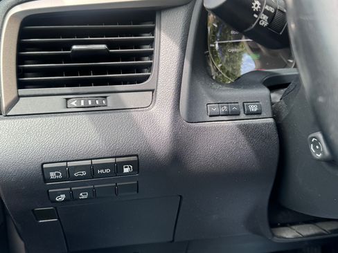 Used 2021 Lexus RX 450h AWD w/ Luxury Package image 11