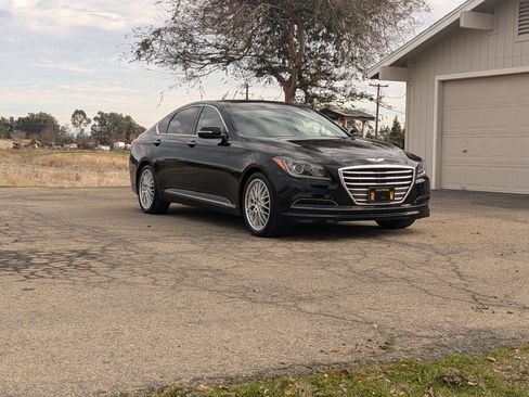 Used 2015 Hyundai Genesis 3.8 w/ Option Group 02 image 27