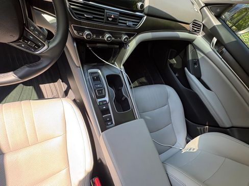 Used 2019 Honda Accord EX-L image 13