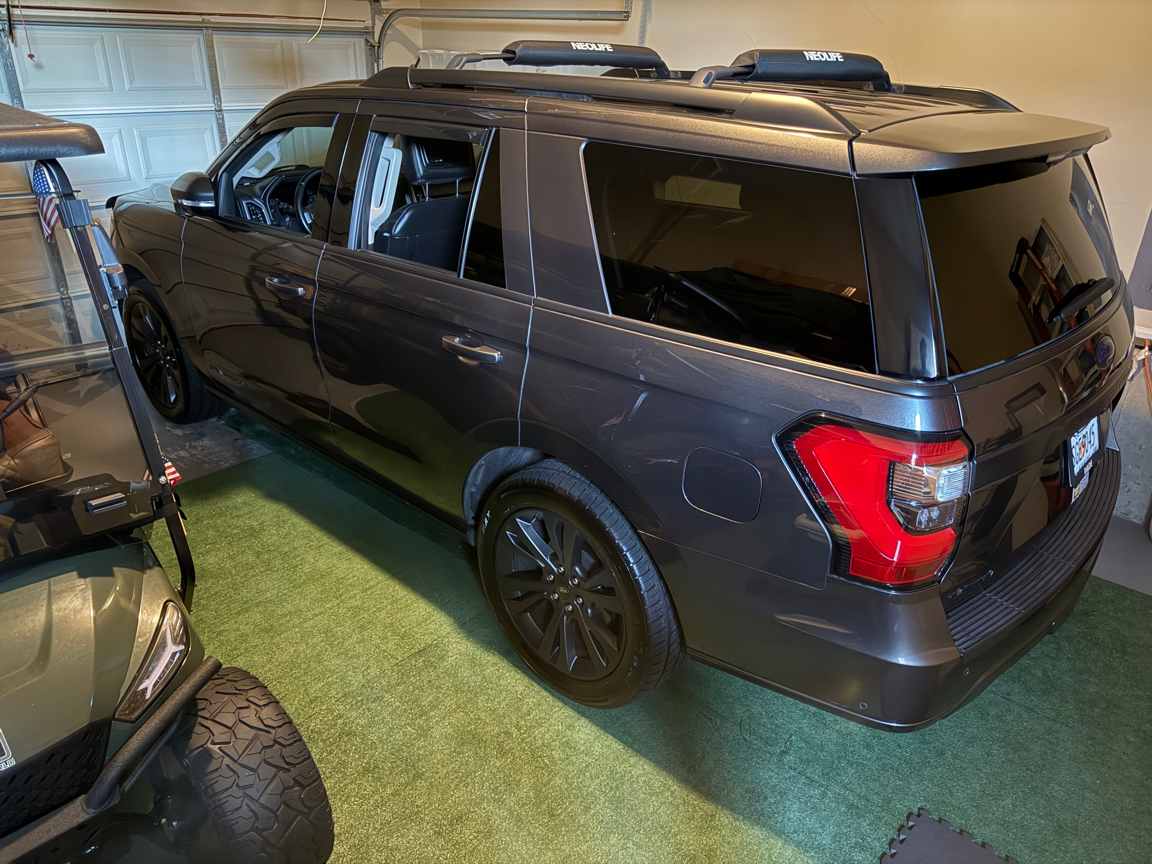 Used 2020 Ford Expedition Platinum AWD/4WD image 1