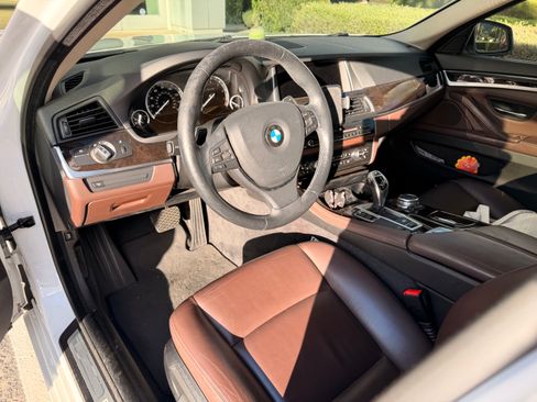 Used 2016 BMW 528i Sedan image 10