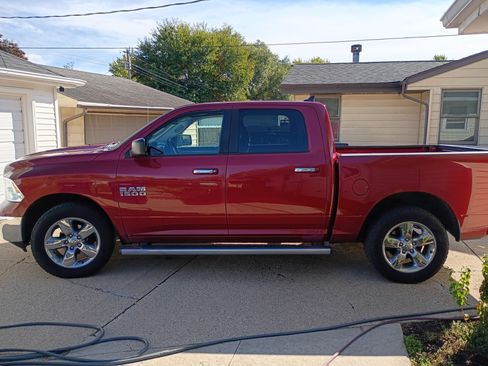Used 2015 RAM 1500 Big Horn image 1