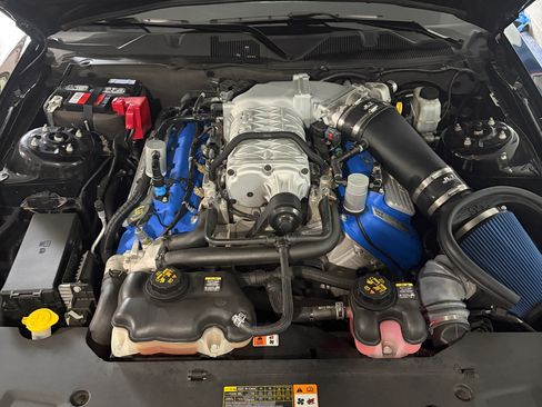 Used 2013 Ford Mustang Shelby GT500 RWD image 22