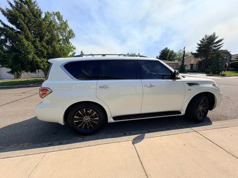Used 2020 Nissan Armada Platinum AWD/4WD image 4